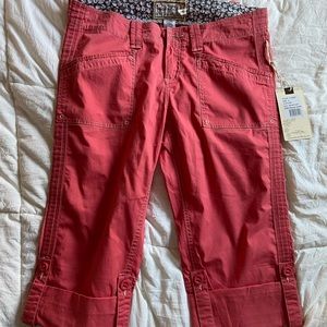 New Aventura capris color spiced coral